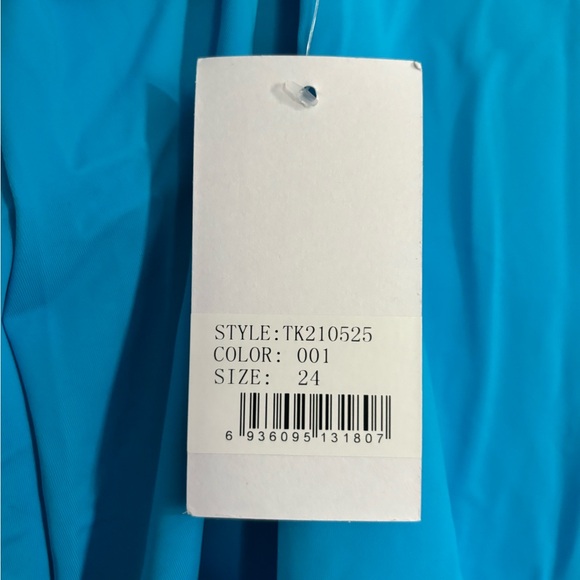 NWT Women’s Plus Size 24W Fullfitall Swimsuit top & shorts - Picture 3 of 10